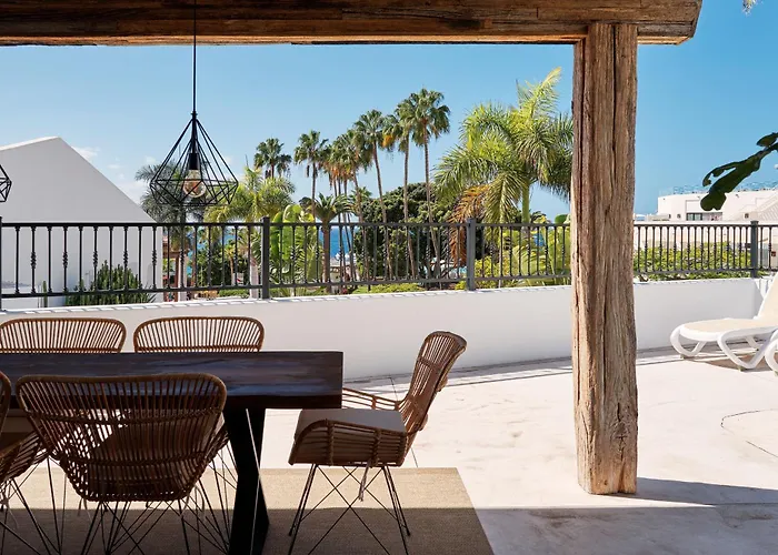 Flores 46 Playa Feñabe